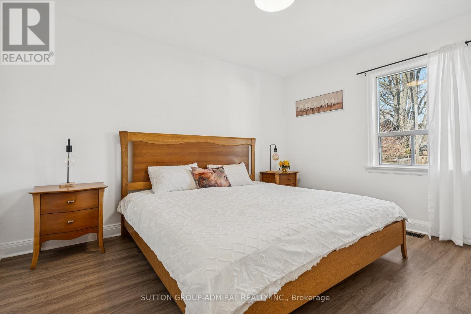 9 Nordale Crescent, Toronto, Ontario  M6M 2Z9 - Photo 14 - W12190046