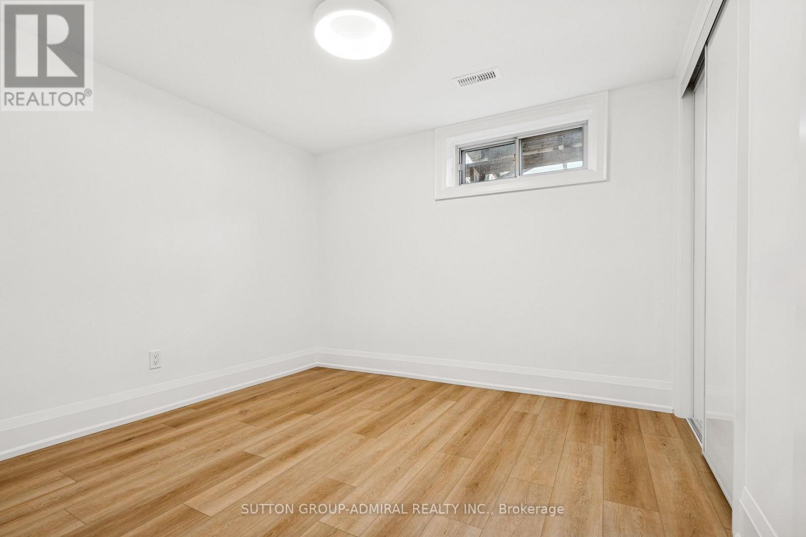 9 Nordale Crescent, Toronto, Ontario  M6M 2Z9 - Photo 24 - W12190046