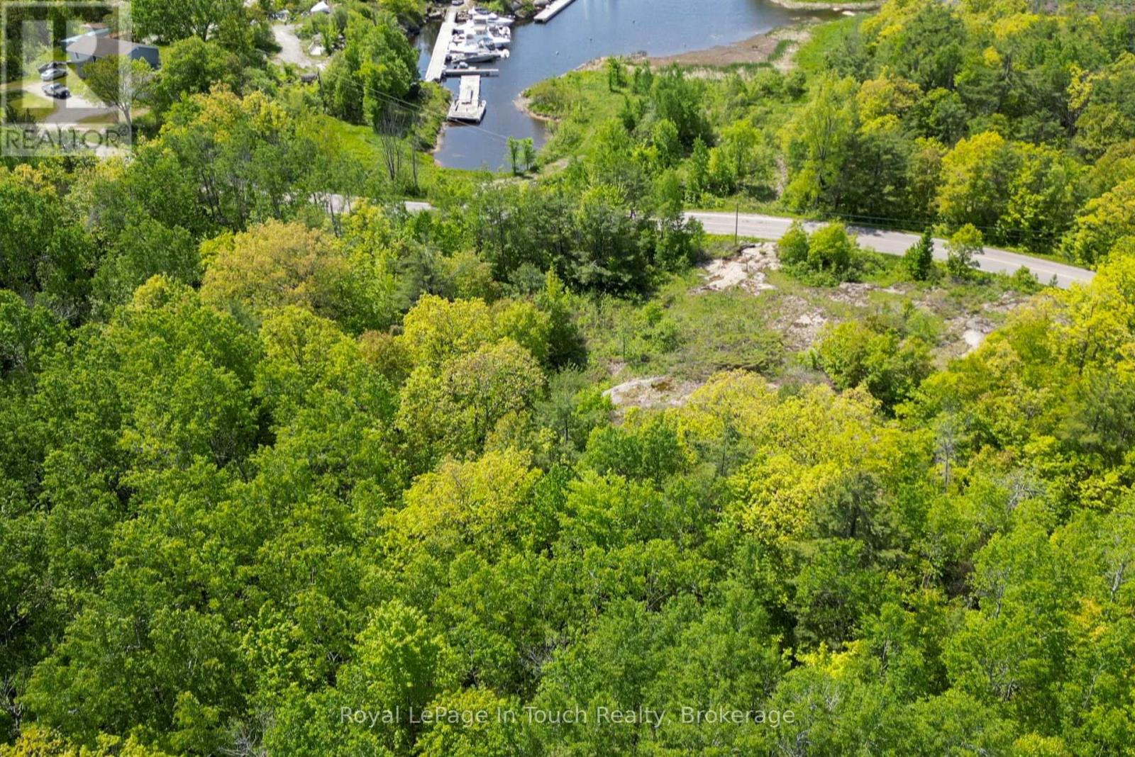 408 South Bay Road, Georgian Bay (Baxter), Ontario  L0K 1S0 - Photo 3 - X11920486