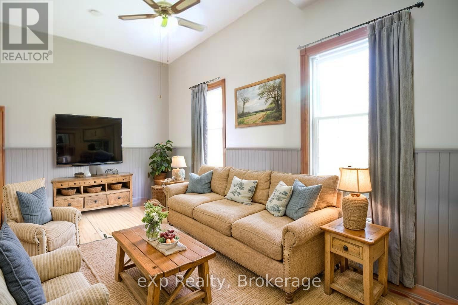735125 West Back Line, West Grey, Ontario N0C 1H0 - Photo 3 - X12190001