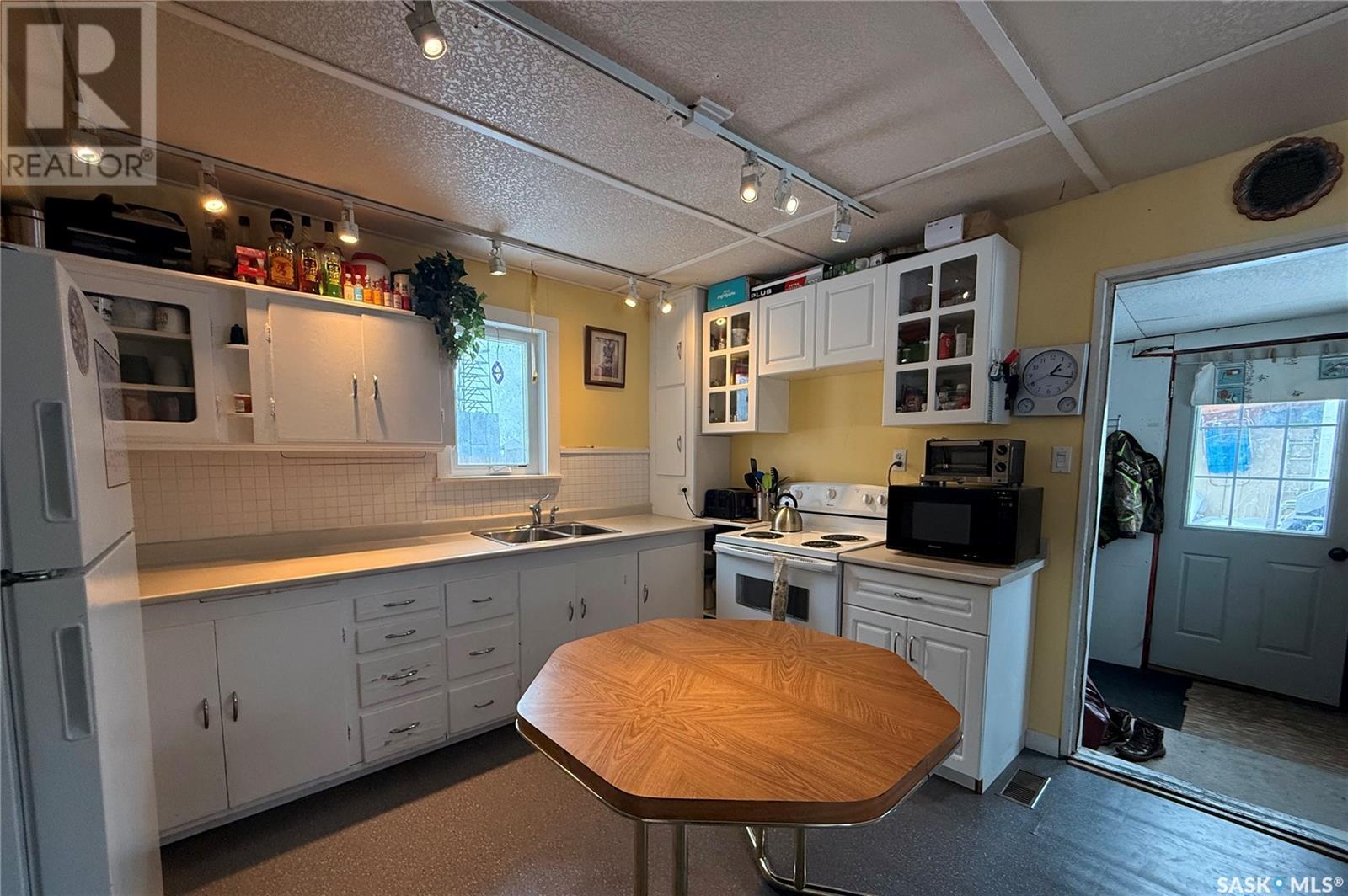202 2nd AVENUE, meacham, Saskatchewan
