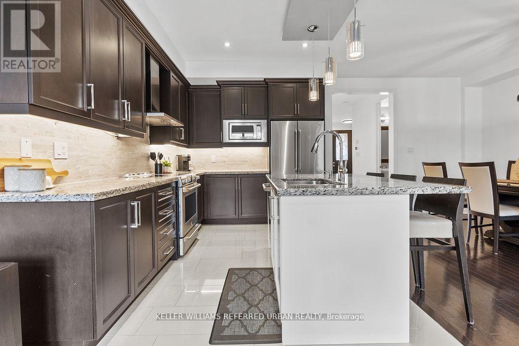 37 Stan Roots Street, King, Ontario  L7B 0C3 - Photo 10 - N12162565