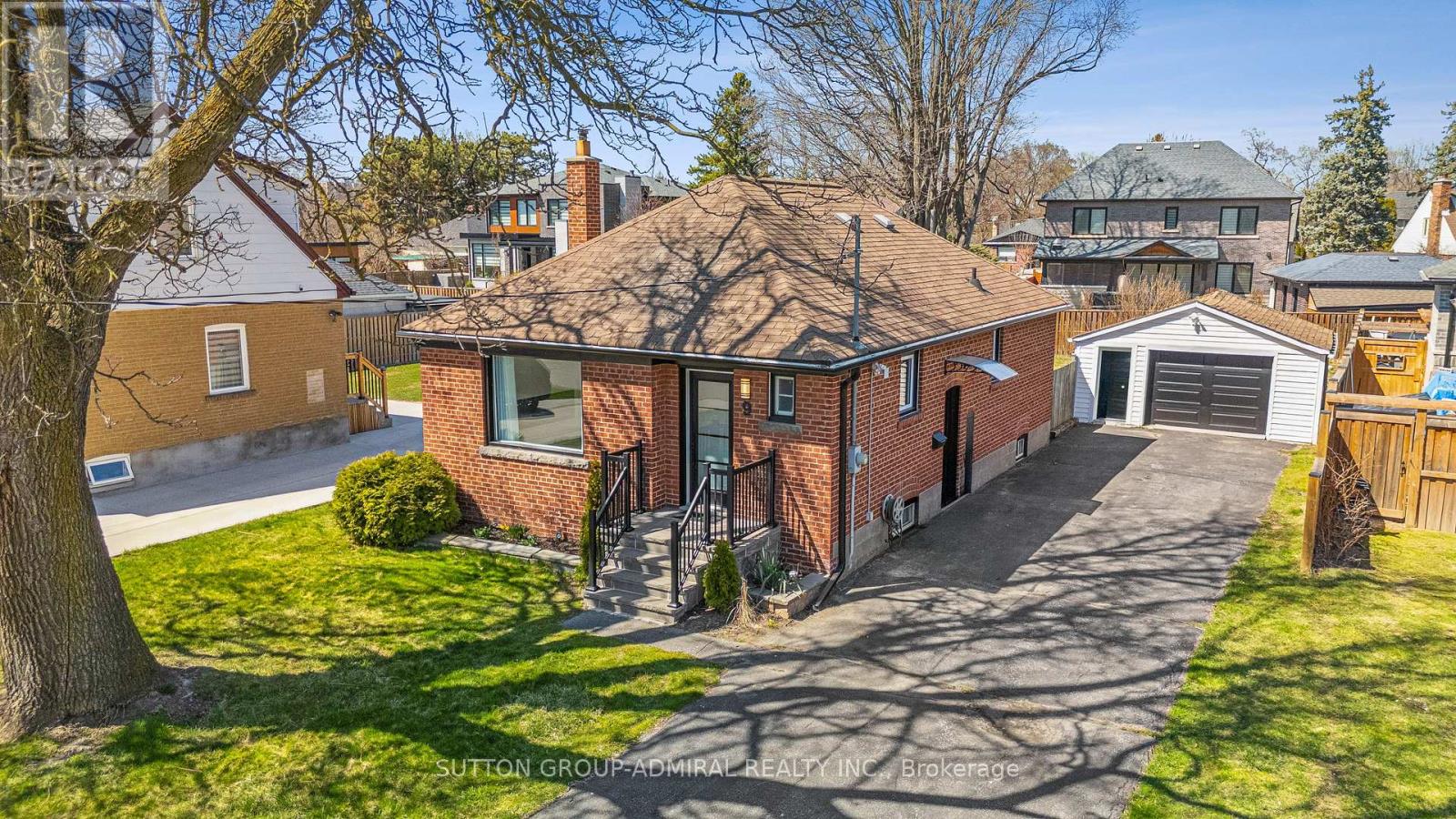 9 Nordale Crescent, Toronto, Ontario  M6M 2Z9 - Photo 42 - W12190046