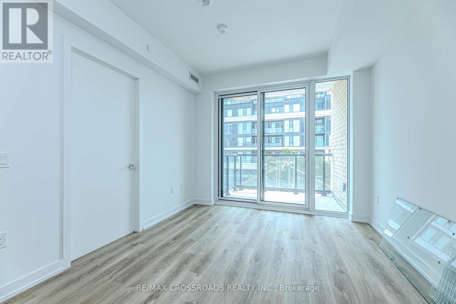 304 - 6 Chartwell Road, Toronto, Ontario  M8Z 4E8 - Photo 18 - W12196020