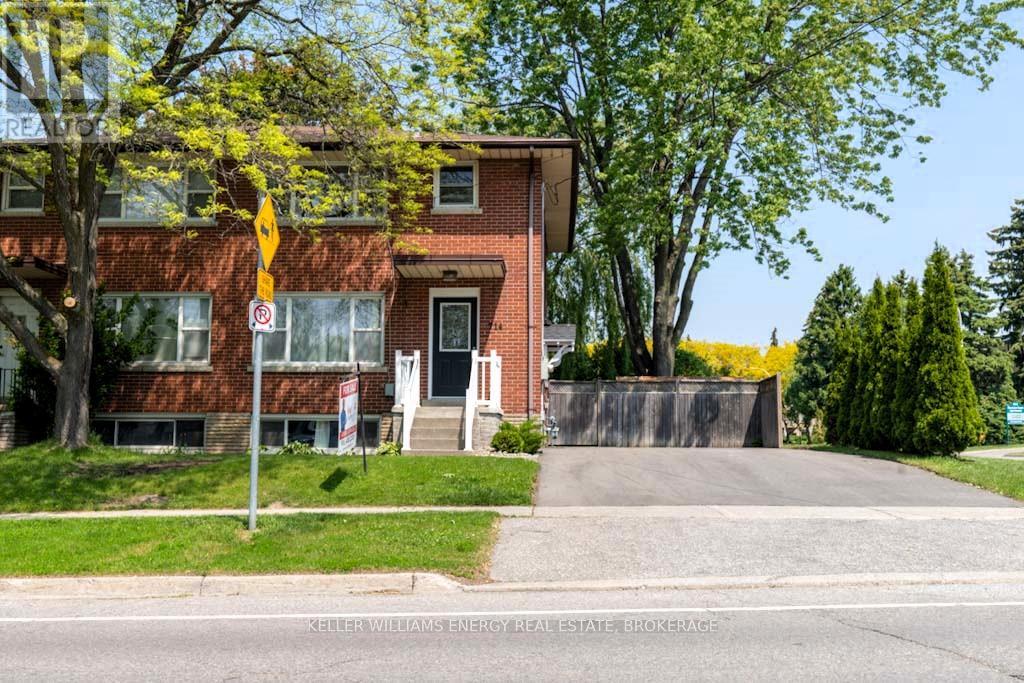 714 DUNLOP STREET W, Whitby, Ontario