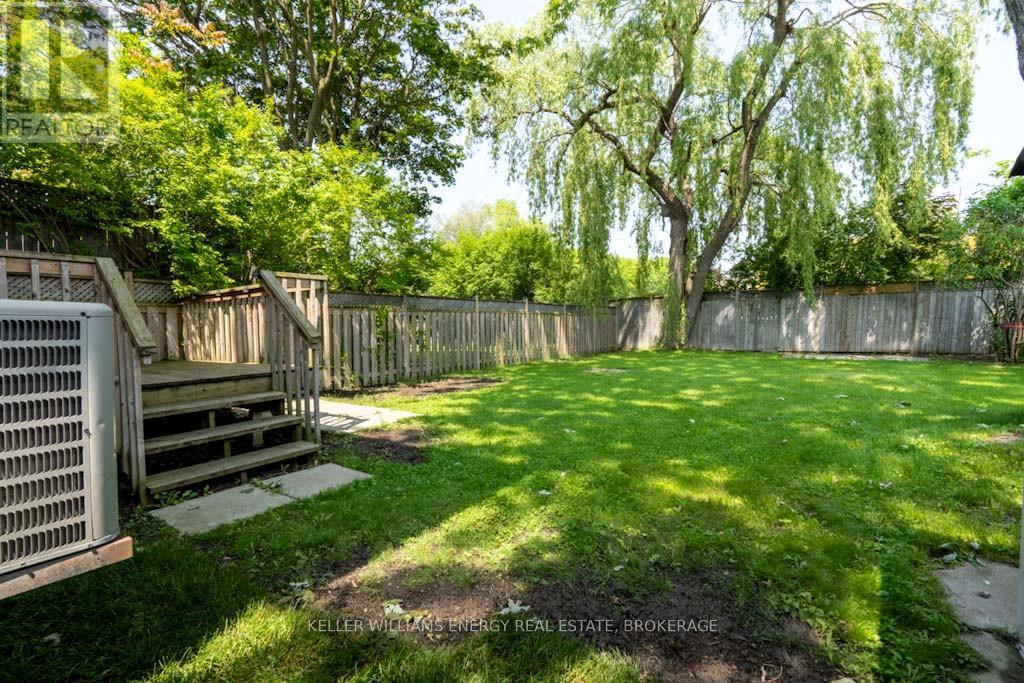 714 Dunlop Street W, Whitby, Ontario  L1N 1V6 - Photo 35 - E12207113