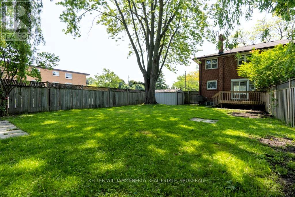 714 Dunlop Street W, Whitby, Ontario  L1N 1V6 - Photo 37 - E12207113