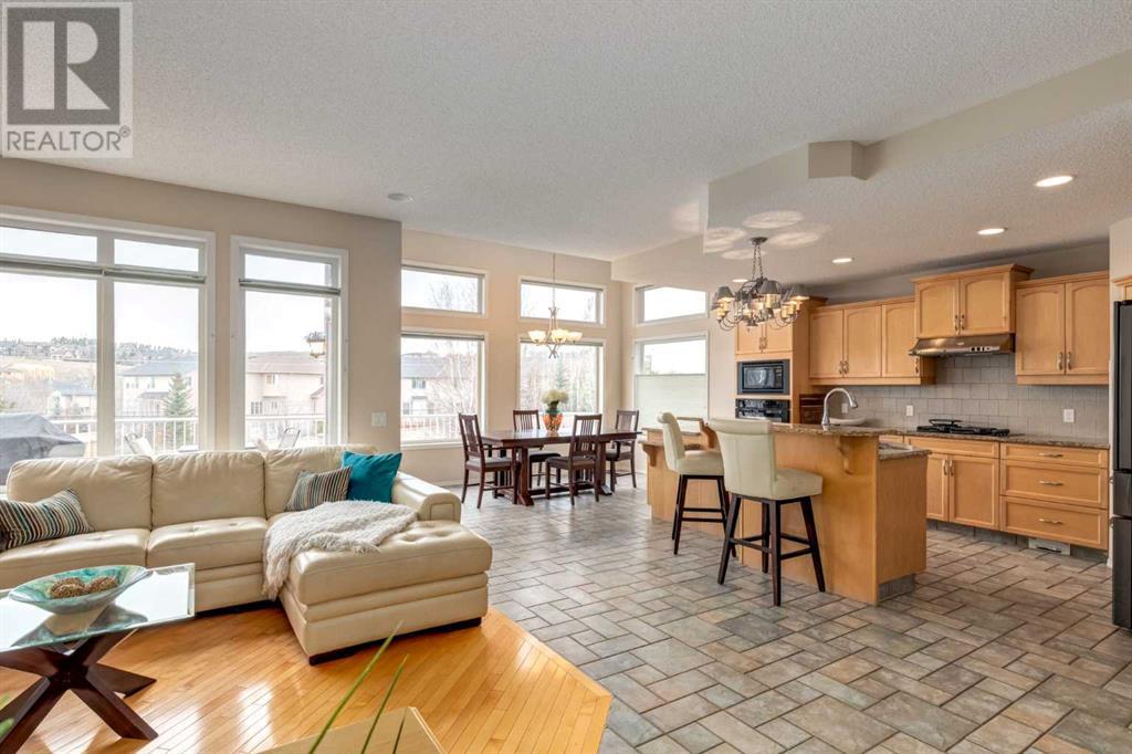 191 Sienna Park Drive Sw, Calgary, Alberta  T3H 5H5 - Photo 5 - A2209637