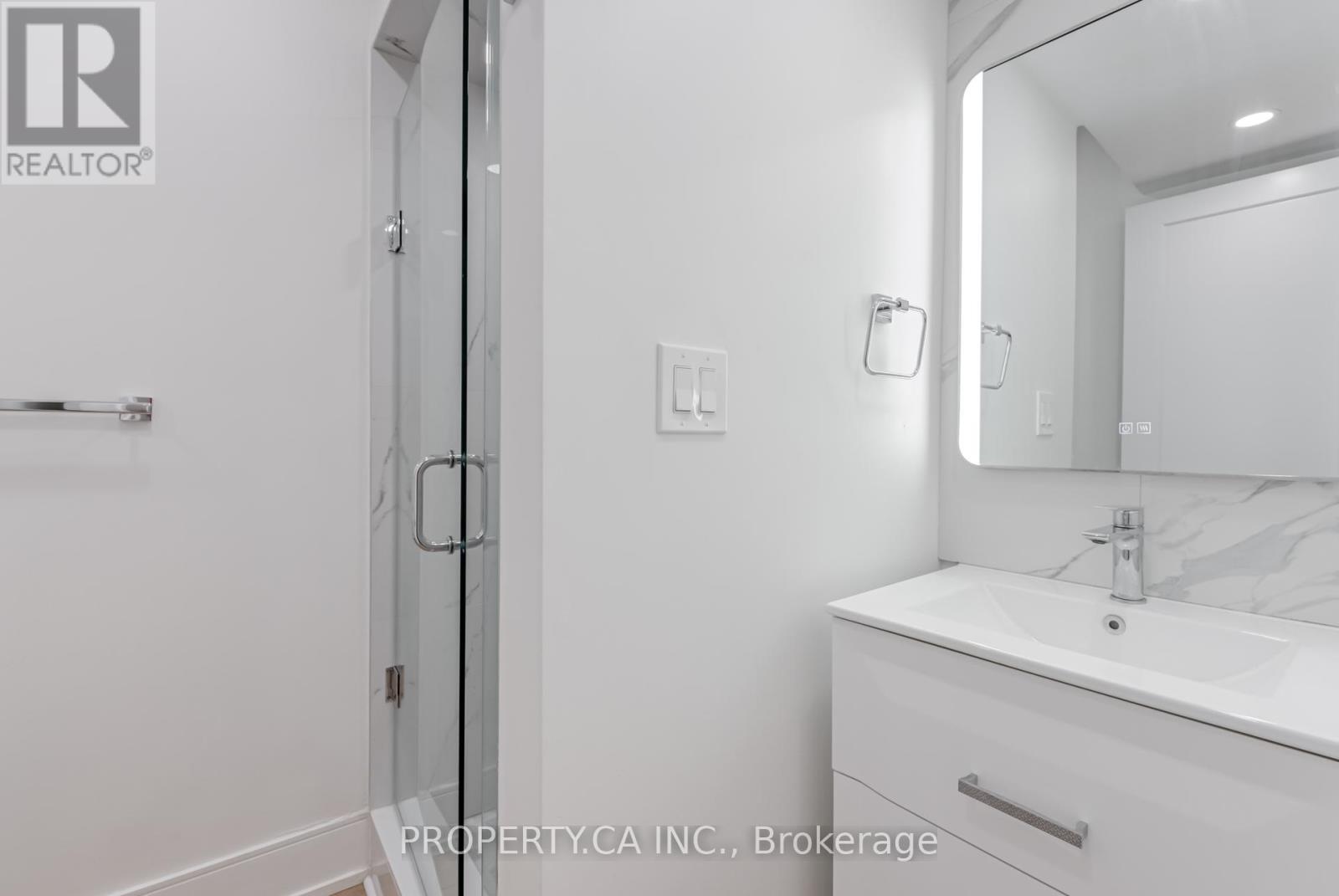 Lower - 885b Dovercourt Road, Toronto (Dovercourt-Wallace Emerson-Junction), Ontario  M6H 2X6 - Photo 12 - W12206774