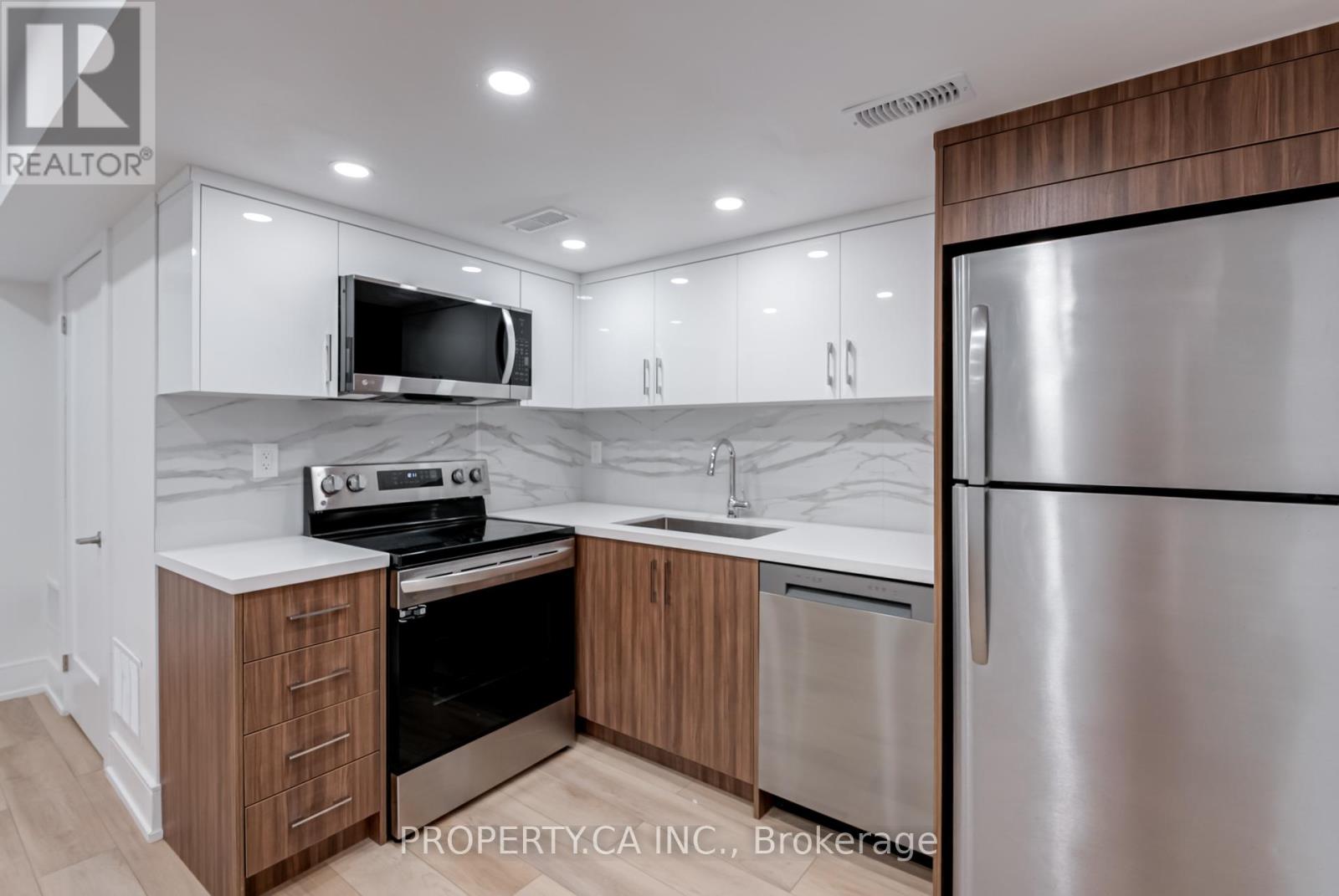 Lower - 885b Dovercourt Road, Toronto (Dovercourt-Wallace Emerson-Junction), Ontario  M6H 2X6 - Photo 8 - W12206774