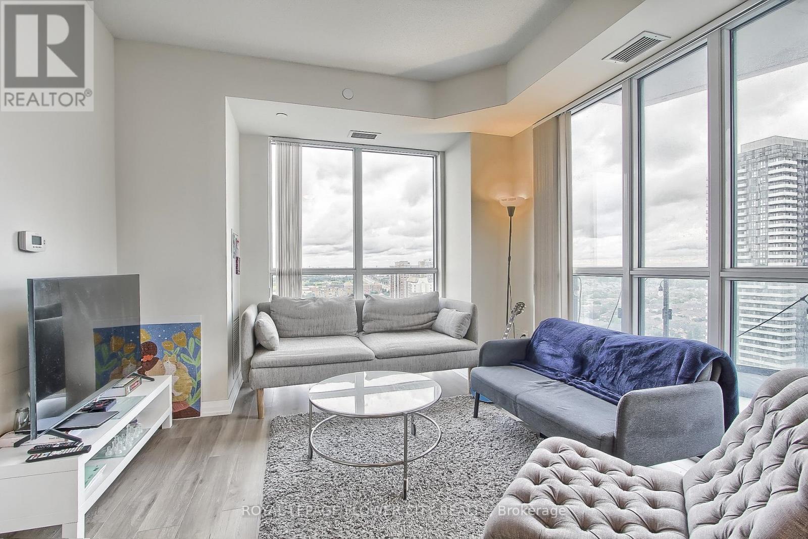 1918 - 35 Watergarden Drive, Mississauga (Hurontario), Ontario  L5R 0G8 - Photo 17 - W12206781