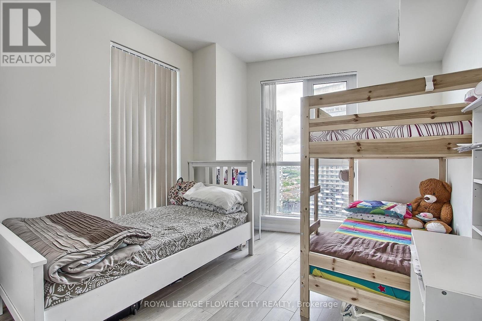 1918 - 35 Watergarden Drive, Mississauga (Hurontario), Ontario  L5R 0G8 - Photo 25 - W12206781