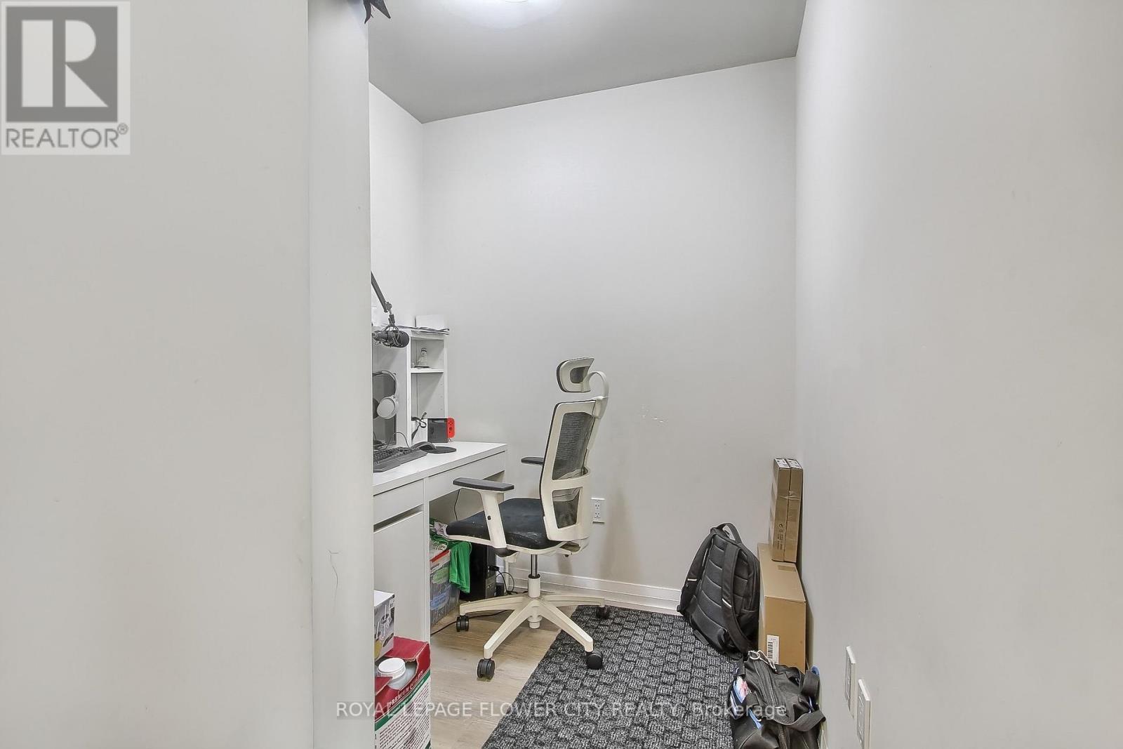 1918 - 35 Watergarden Drive, Mississauga (Hurontario), Ontario  L5R 0G8 - Photo 26 - W12206781