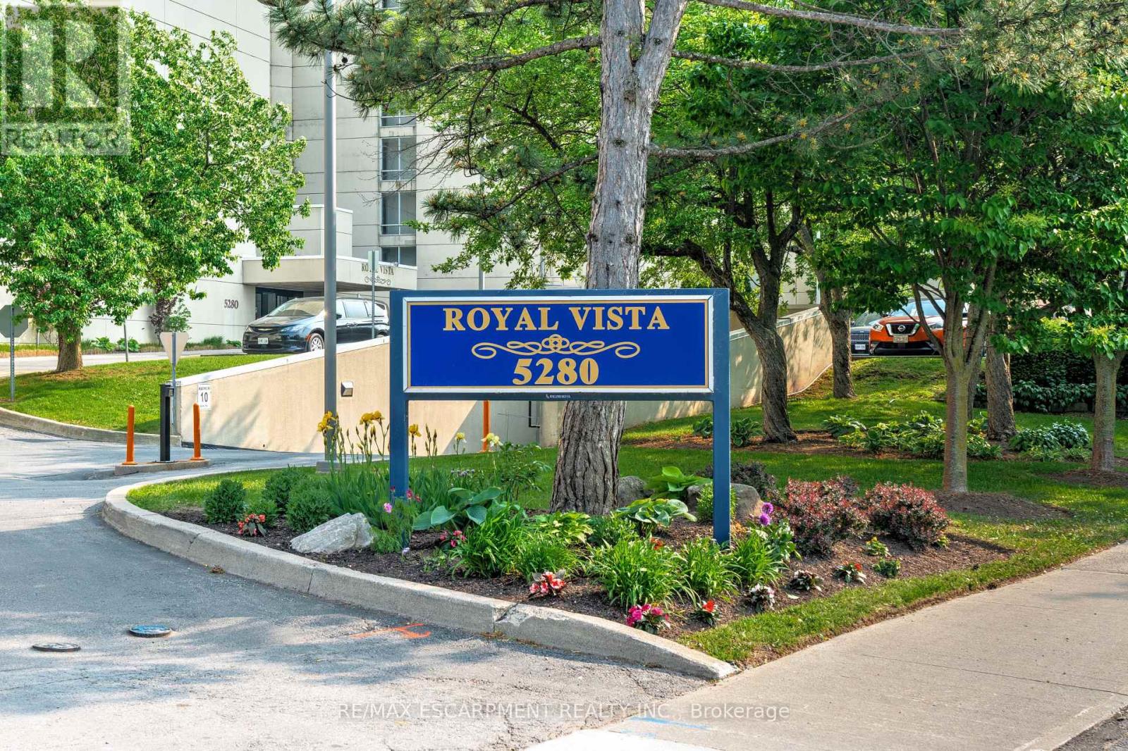 205 - 5280 Lakeshore Road, Burlington (Appleby), Ontario  L7L 5R1 - Photo 1 - W12206854