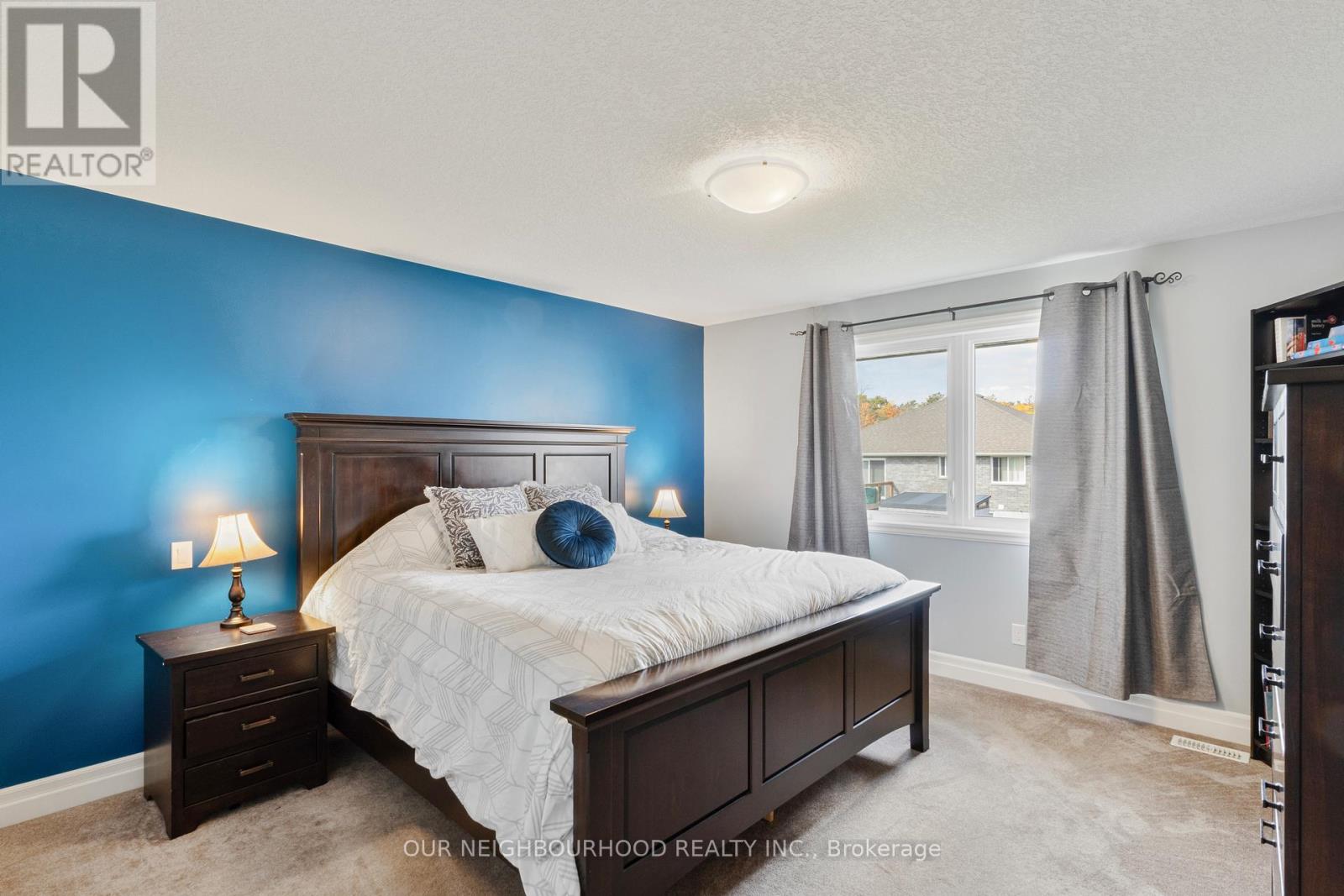 54 Mcintosh Crescent, Quinte West, Ontario  K8V 0G1 - Photo 11 - X12207016