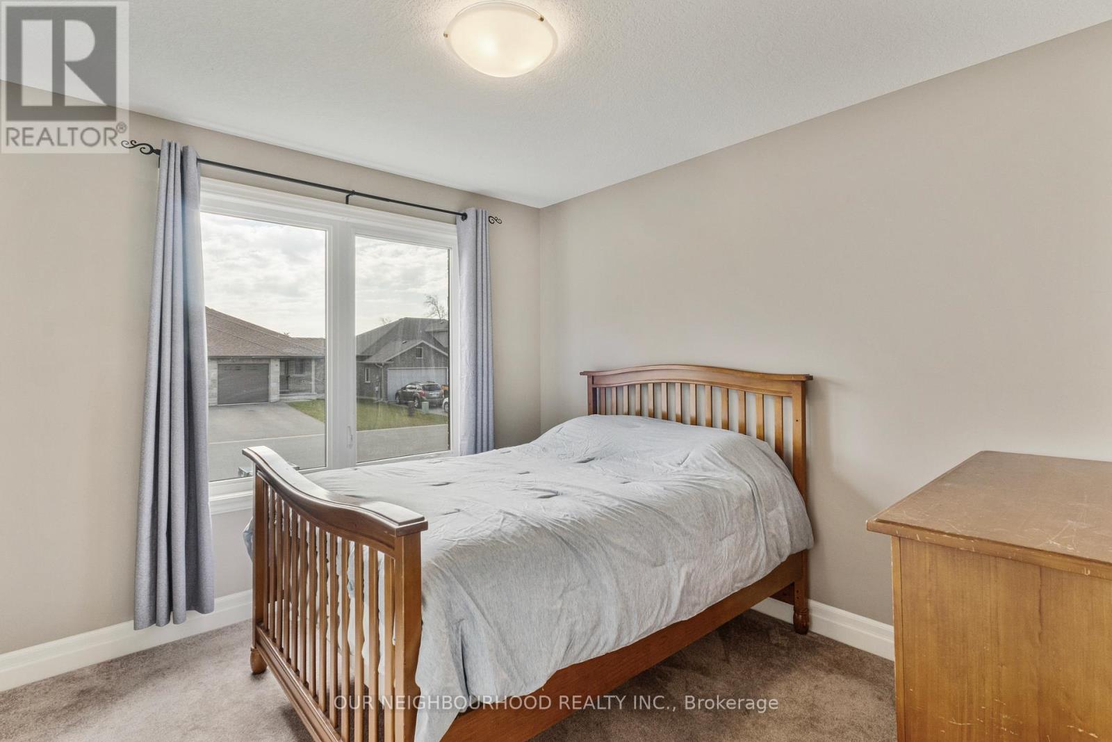54 Mcintosh Crescent, Quinte West, Ontario  K8V 0G1 - Photo 14 - X12207016
