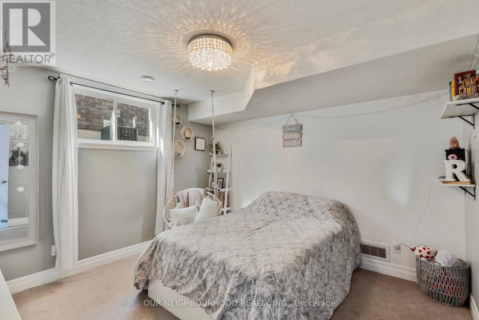 54 Mcintosh Crescent, Quinte West, Ontario  K8V 0G1 - Photo 19 - X12207016