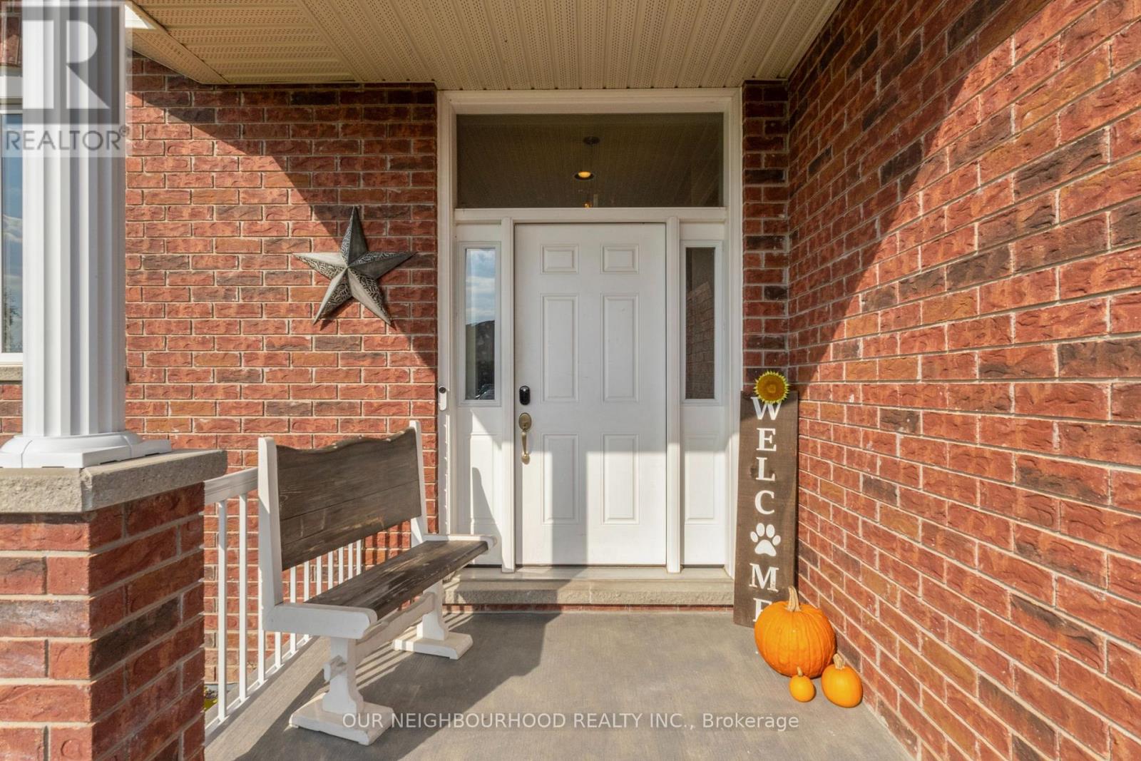 54 Mcintosh Crescent, Quinte West, Ontario  K8V 0G1 - Photo 2 - X12207016