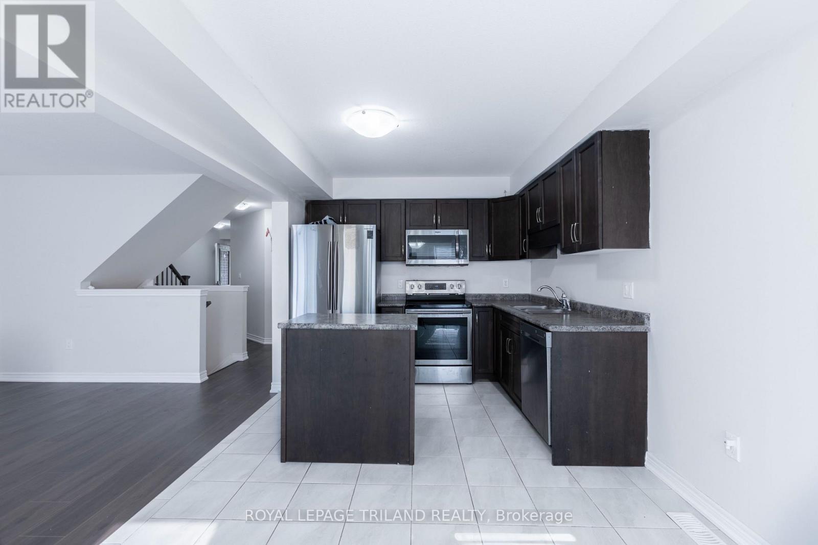 7759 Shaw Street, Niagara Falls, Ontario  L2G 0H1 - Photo 6 - X12206988