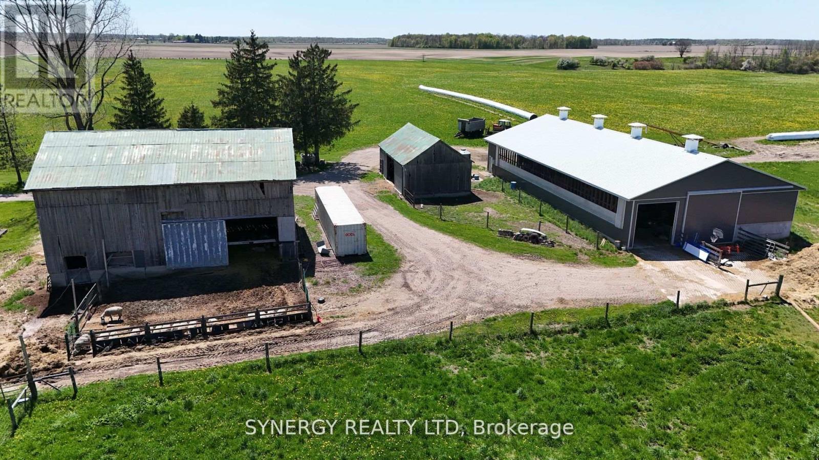 3538 Shields Siding Drive, Southwest Middlesex, Ontario  N0L 1M0 - Photo 11 - X12207036