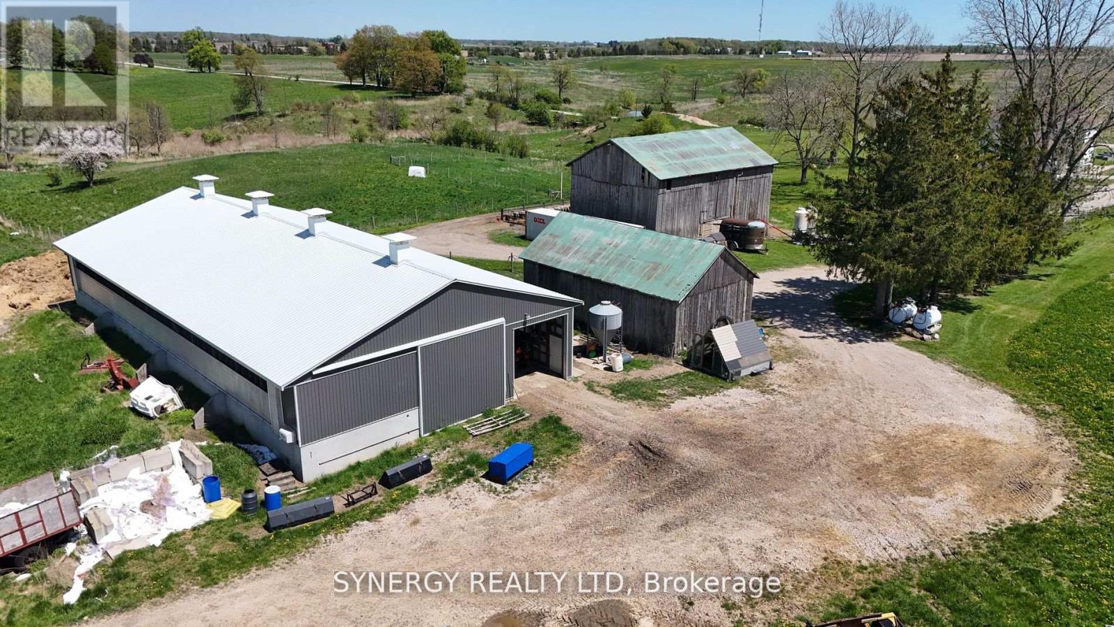 3538 Shields Siding Drive, Southwest Middlesex, Ontario  N0L 1M0 - Photo 12 - X12207036