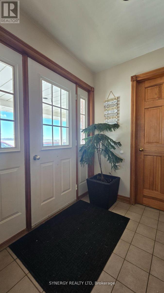 3538 Shields Siding Drive, Southwest Middlesex, Ontario  N0L 1M0 - Photo 15 - X12207036