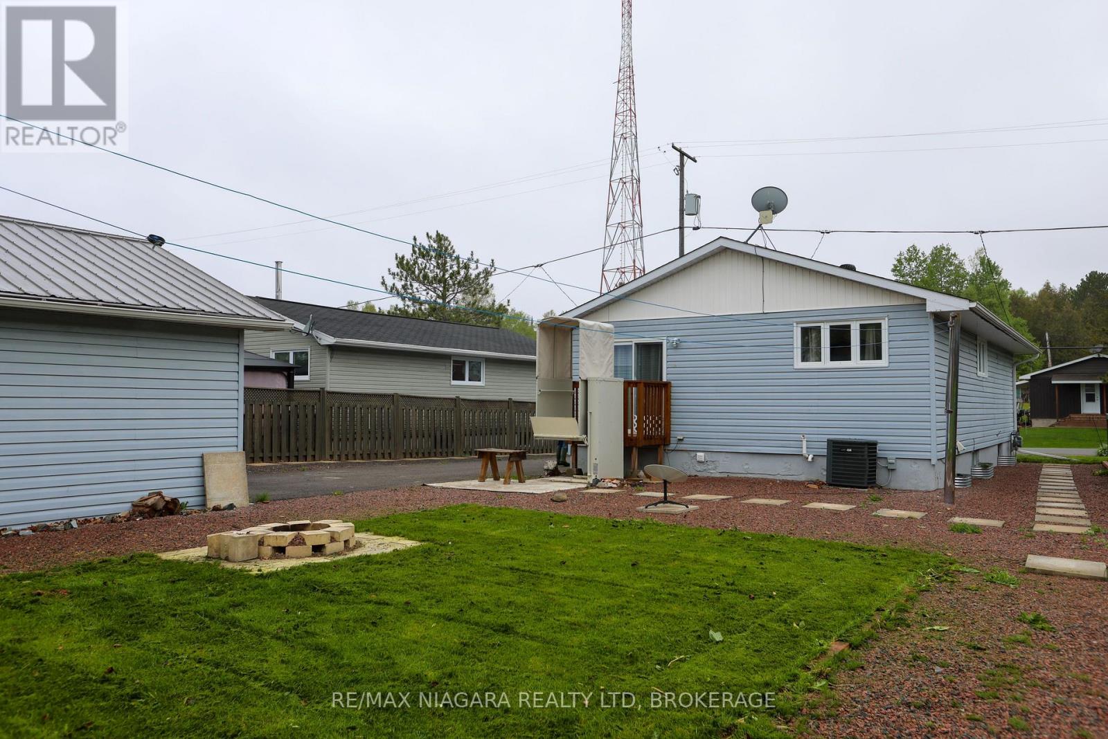 31 Spruce Drive, Temagami, Ontario  P0H 2H0 - Photo 30 - X12188002