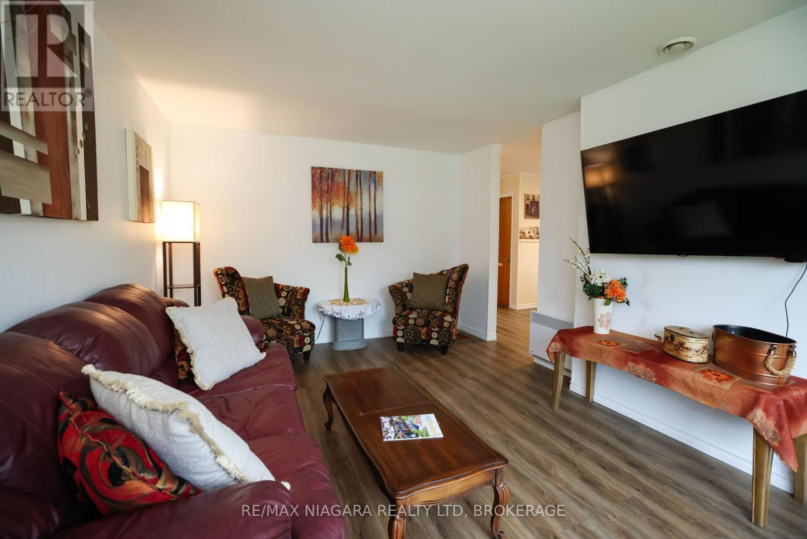 31 Spruce Drive, Temagami, Ontario  P0H 2H0 - Photo 8 - X12188002