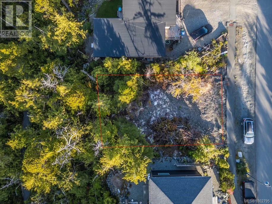 851 Lorne White Pl, Ucluelet, British Columbia  V0R 3A0 - Photo 10 - 1002795