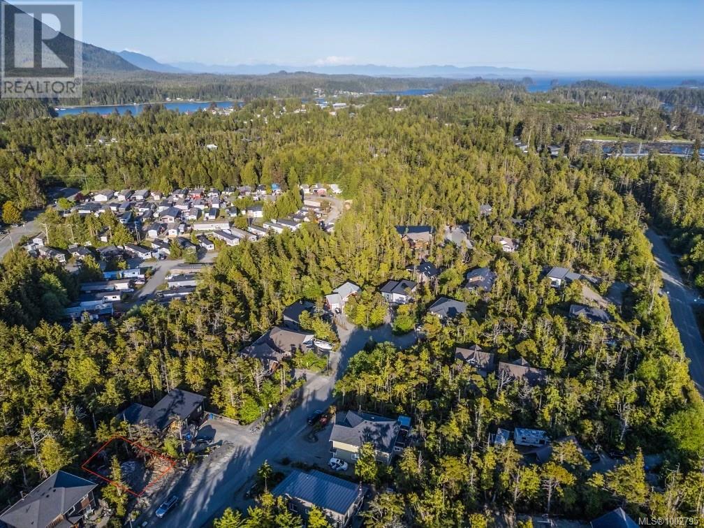 851 Lorne White Pl, Ucluelet, British Columbia  V0R 3A0 - Photo 7 - 1002795