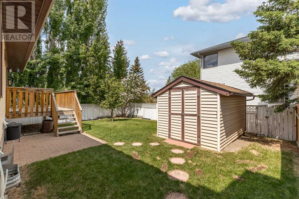 16 Sandalwood Close Nw, Calgary, Alberta  T3K 3Z4 - Photo 42 - A2228361