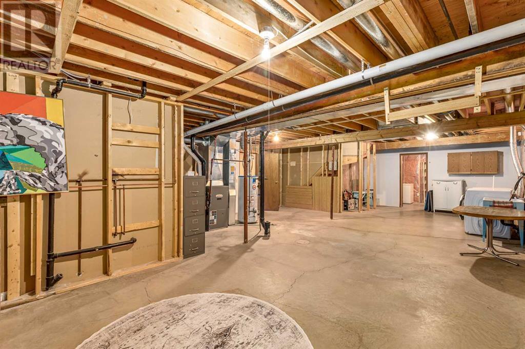 16 Sandalwood Close Nw, Calgary, Alberta  T3K 3Z4 - Photo 37 - A2228361