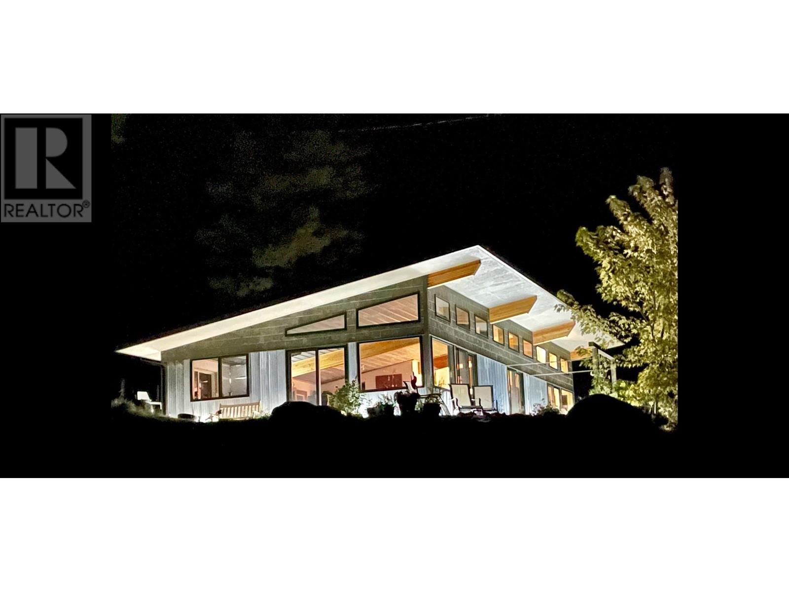 150 Hidden Valley Rd, Princeton, British Columbia  V0X 1W0 - Photo 2 - 10351388