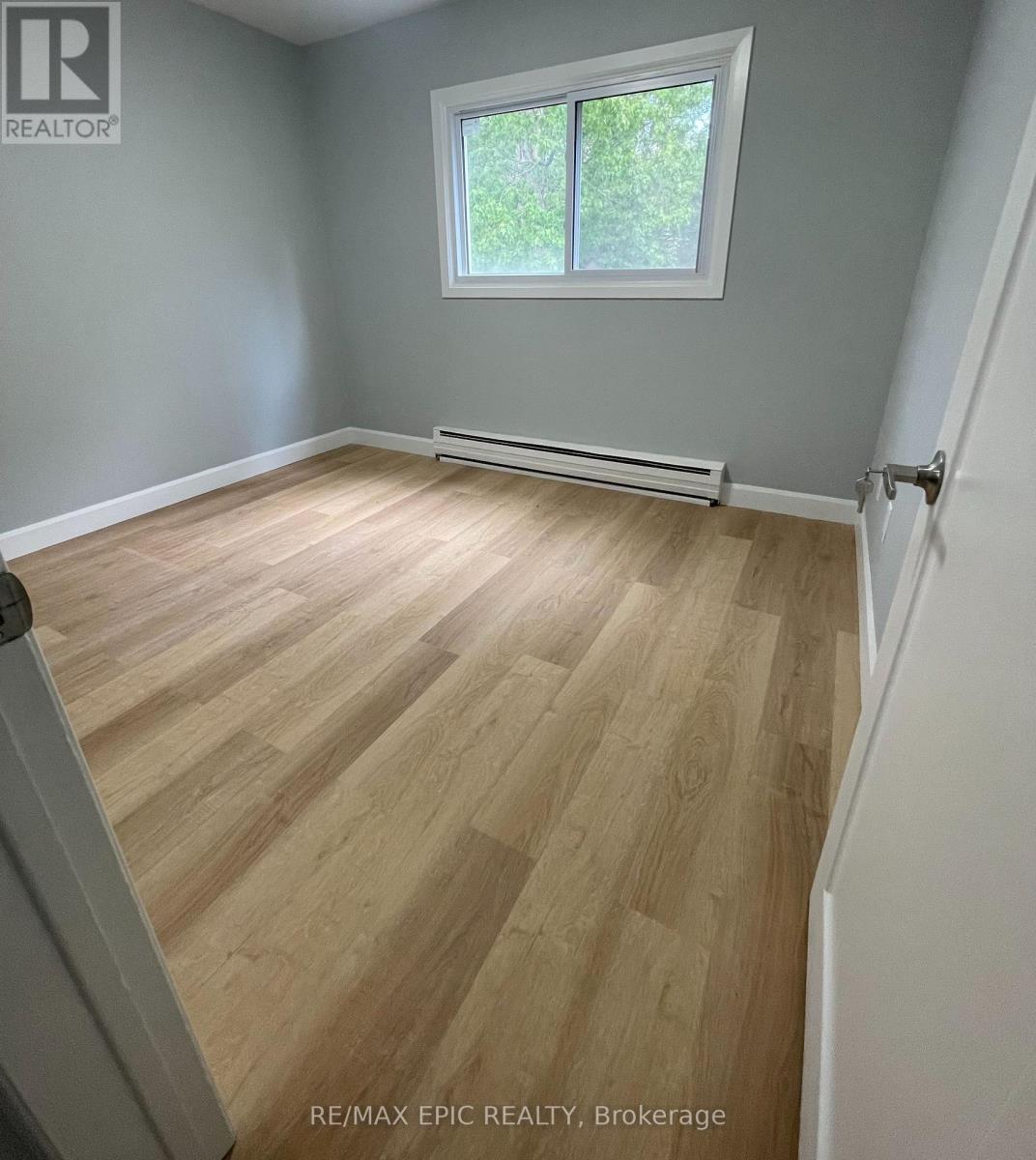 5 - 569 Dufferin Avenue, London East, Ontario  N6B 2A5 - Photo 6 - X12206775