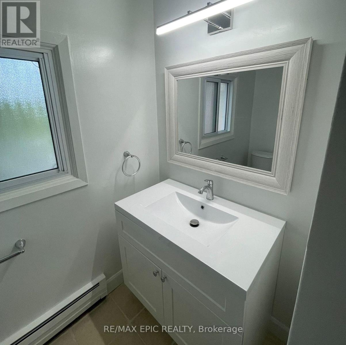 5 - 569 Dufferin Avenue, London East, Ontario  N6B 2A5 - Photo 9 - X12206775