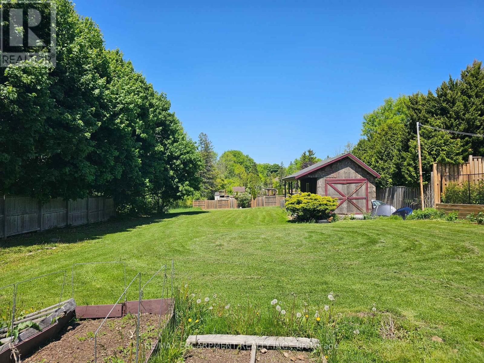 8506 Twenty Road, Hamilton, Ontario  L9B 1H6 - Photo 12 - X12206786