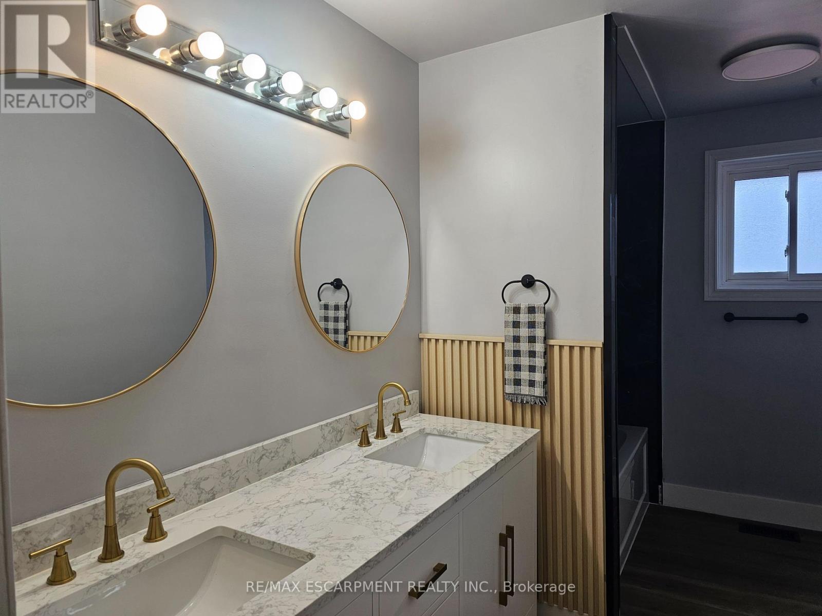 332-1/2 Grantham Avenue, St. Catharines, Ontario  L2M 5A6 - Photo 10 - X12206823