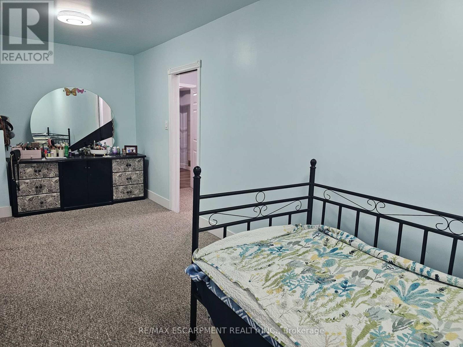 332-1/2 Grantham Avenue, St. Catharines (Carlton/bunting), Ontario  L2M 5A6 - Photo 23 - X12206823