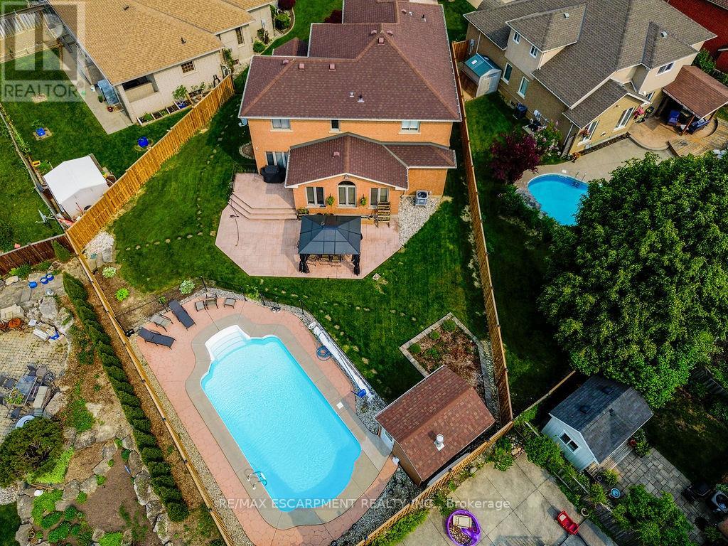 177 Claudette Gate, Hamilton (Falkirk), Ontario  L9B 2J9 - Photo 47 - X12206849