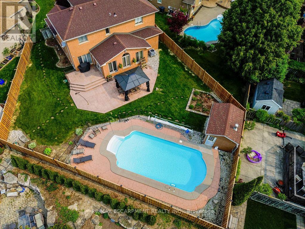 177 Claudette Gate, Hamilton (Falkirk), Ontario  L9B 2J9 - Photo 48 - X12206849
