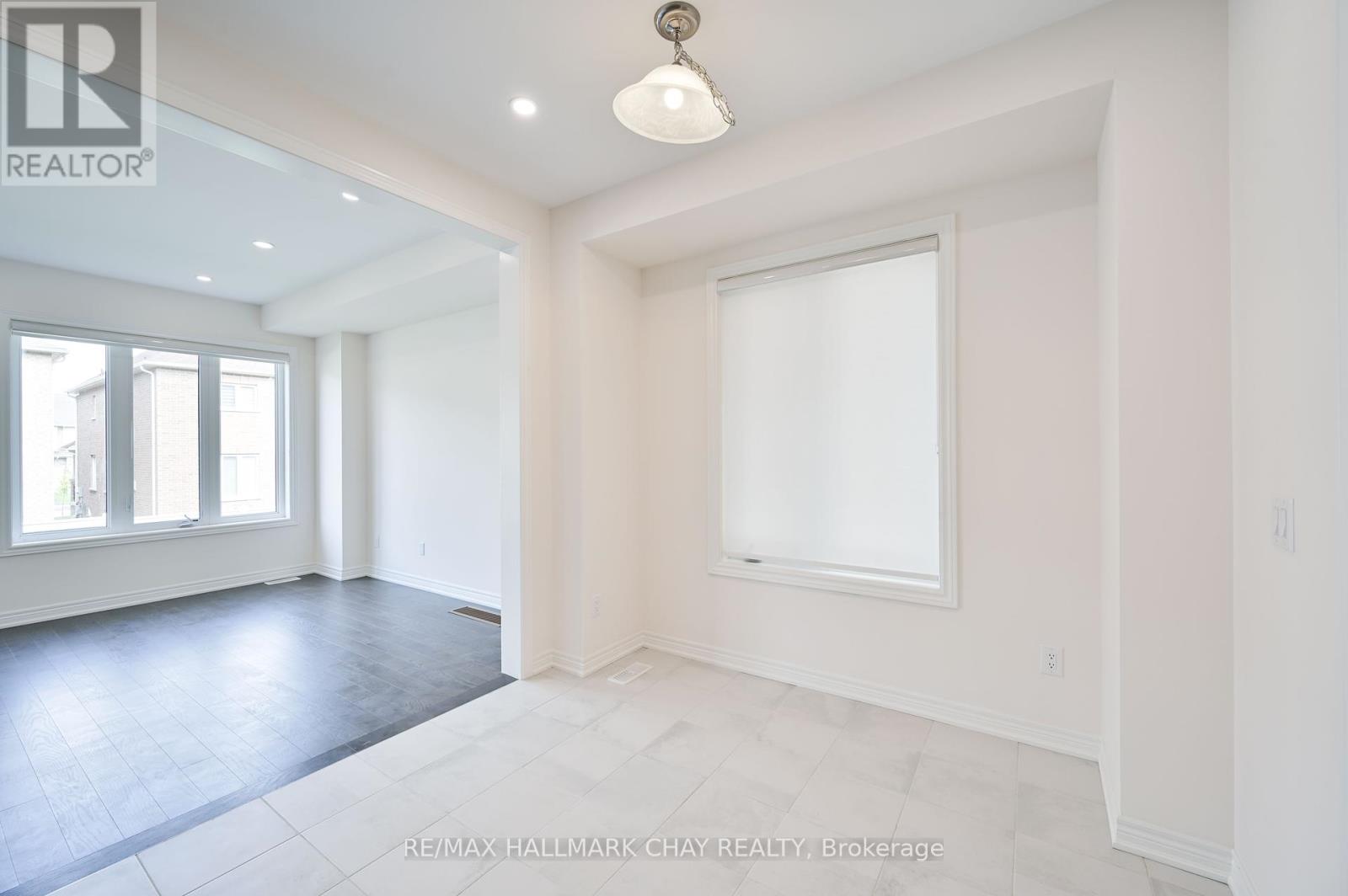1063 Garner Road E, Hamilton, Ontario  L9G 0G9 - Photo 11 - X12206866