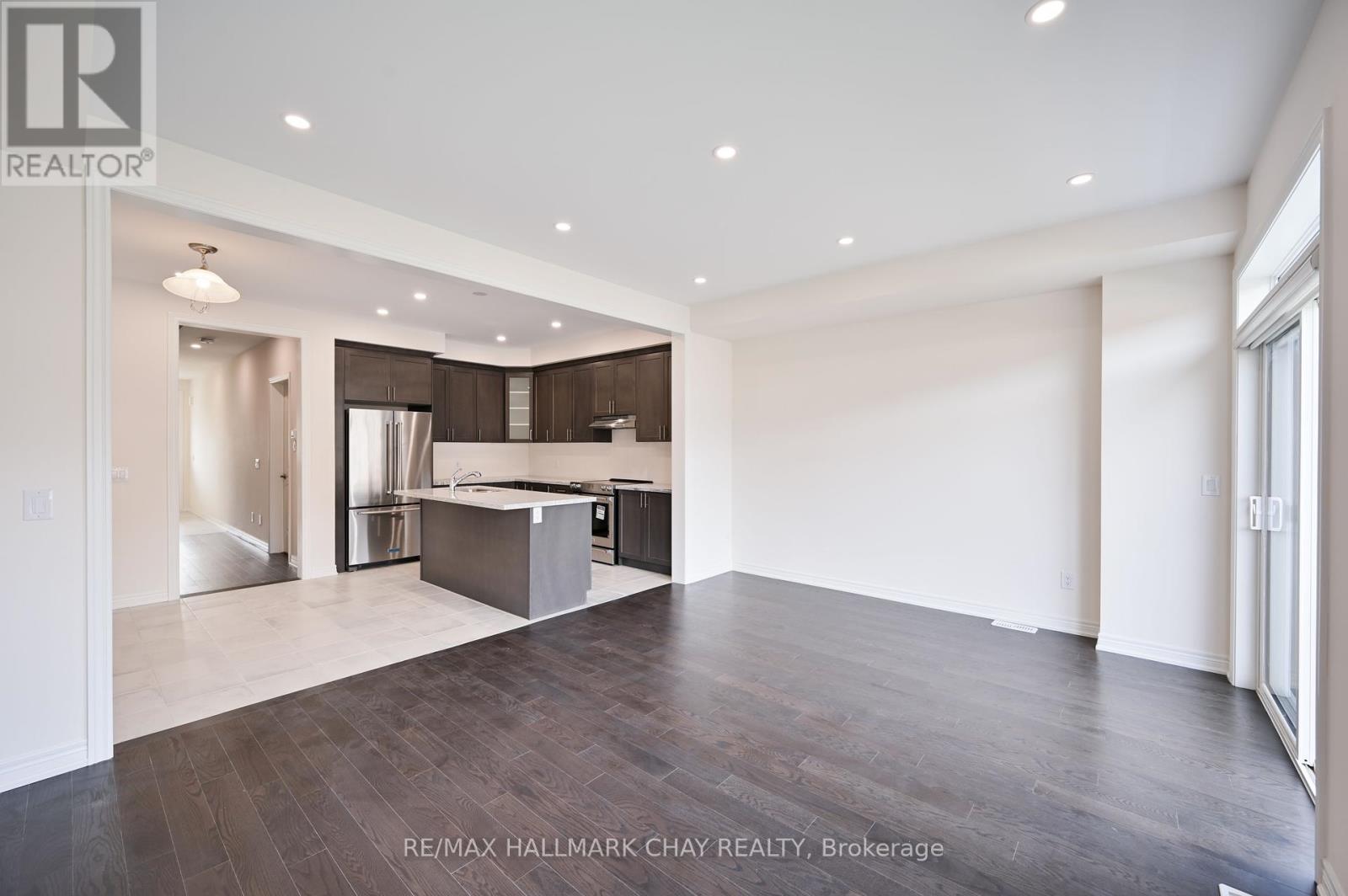 1063 Garner Road E, Hamilton, Ontario  L9G 0G9 - Photo 14 - X12206866
