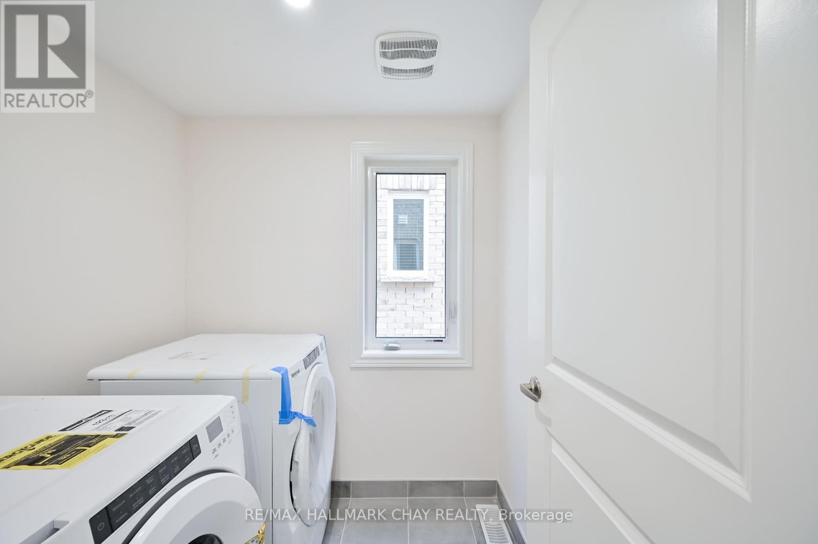 1063 Garner Road E, Hamilton, Ontario  L9G 0G9 - Photo 28 - X12206866