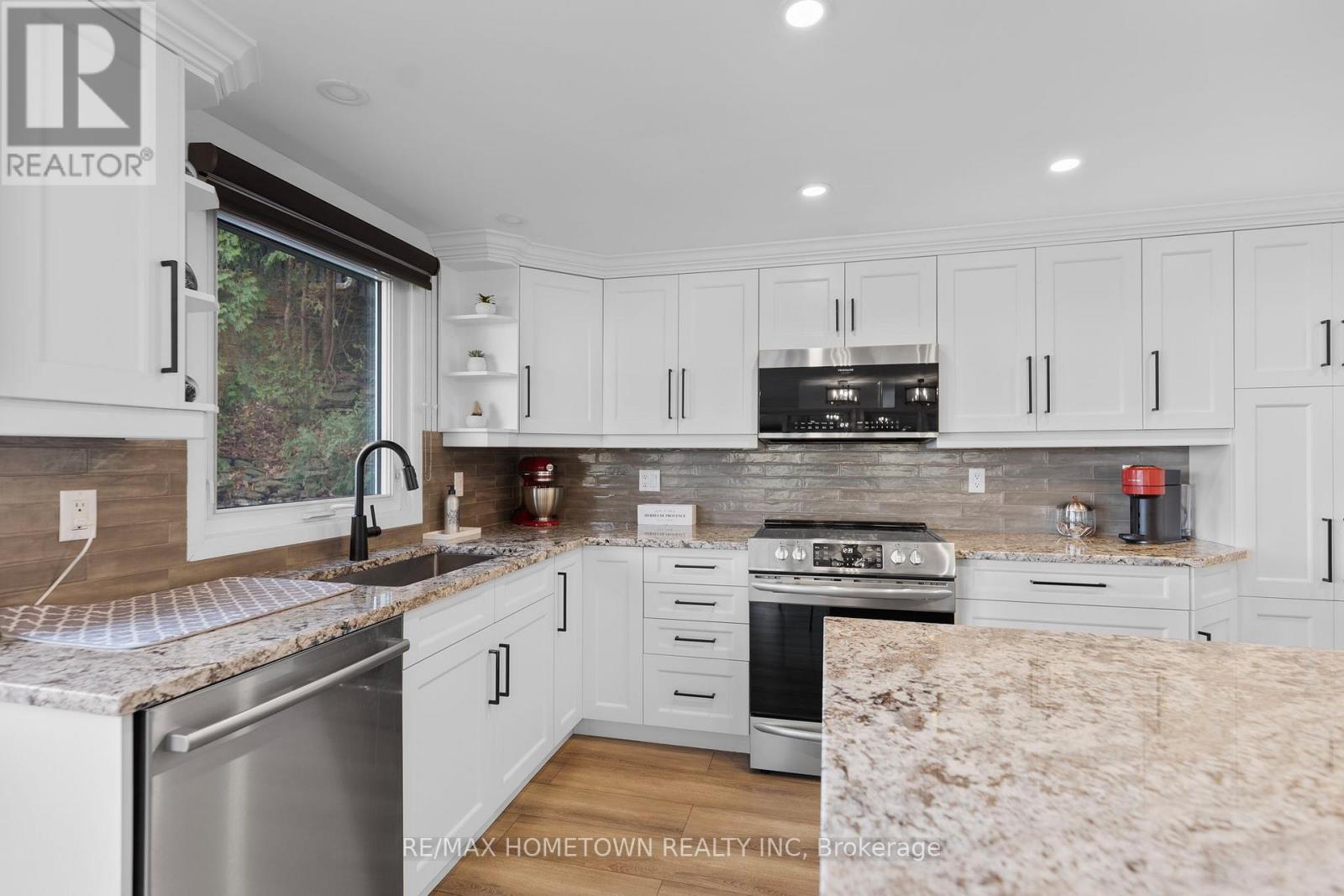 130 Butternut Bay Road, Elizabethtown-Kitley, Ontario  K6V 7E5 - Photo 18 - X12107373