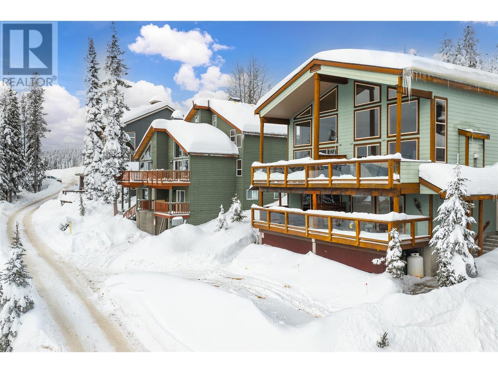 5845 Snow Pines Crescent Unit# A, Big White, British Columbia  V1P 1T4 - Photo 2 - 10350327