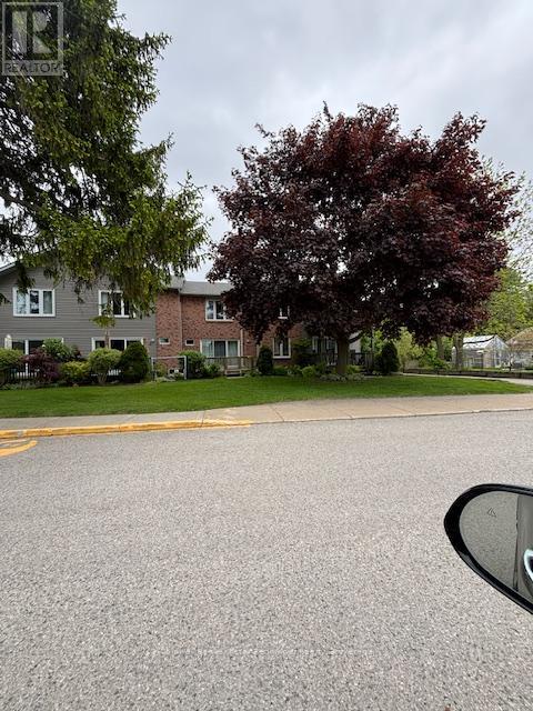 6 - 18 Sauble River Road, Lambton Shores (Grand Bend), Ontario  N0M 1T0 - Photo 4 - X12207010