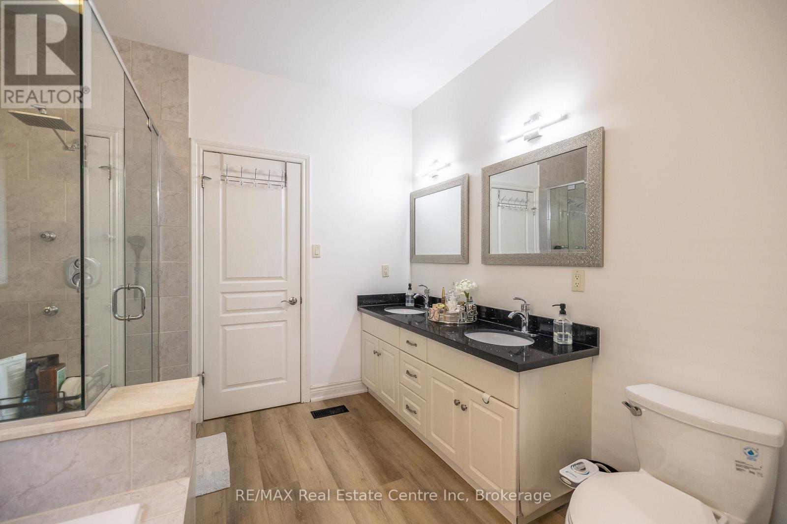 152 Goodwin Drive, Guelph, Ontario  N1L 0B2 - Photo 23 - X12207074