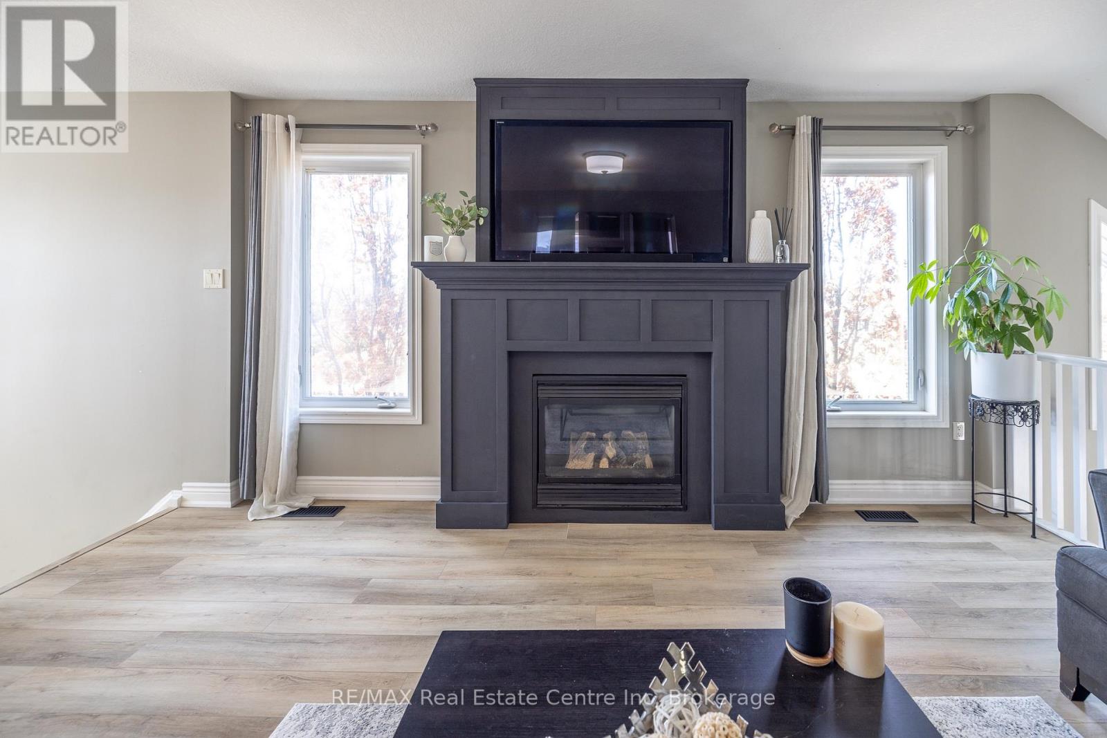 152 Goodwin Drive, Guelph, Ontario  N1L 0B2 - Photo 33 - X12207074