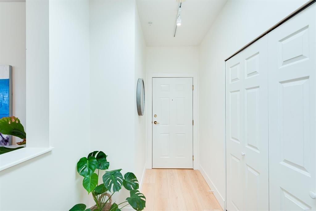 801 45745 Princess Avenue, Chilliwack Proper West, Chilliwack, British Columbia  V2P 2B5 - Photo 2 - R2989833