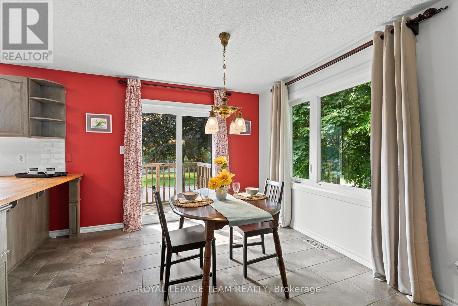 105 Campbell Street, Carleton Place, Ontario  K7C 2R8 - Photo 17 - X12207007